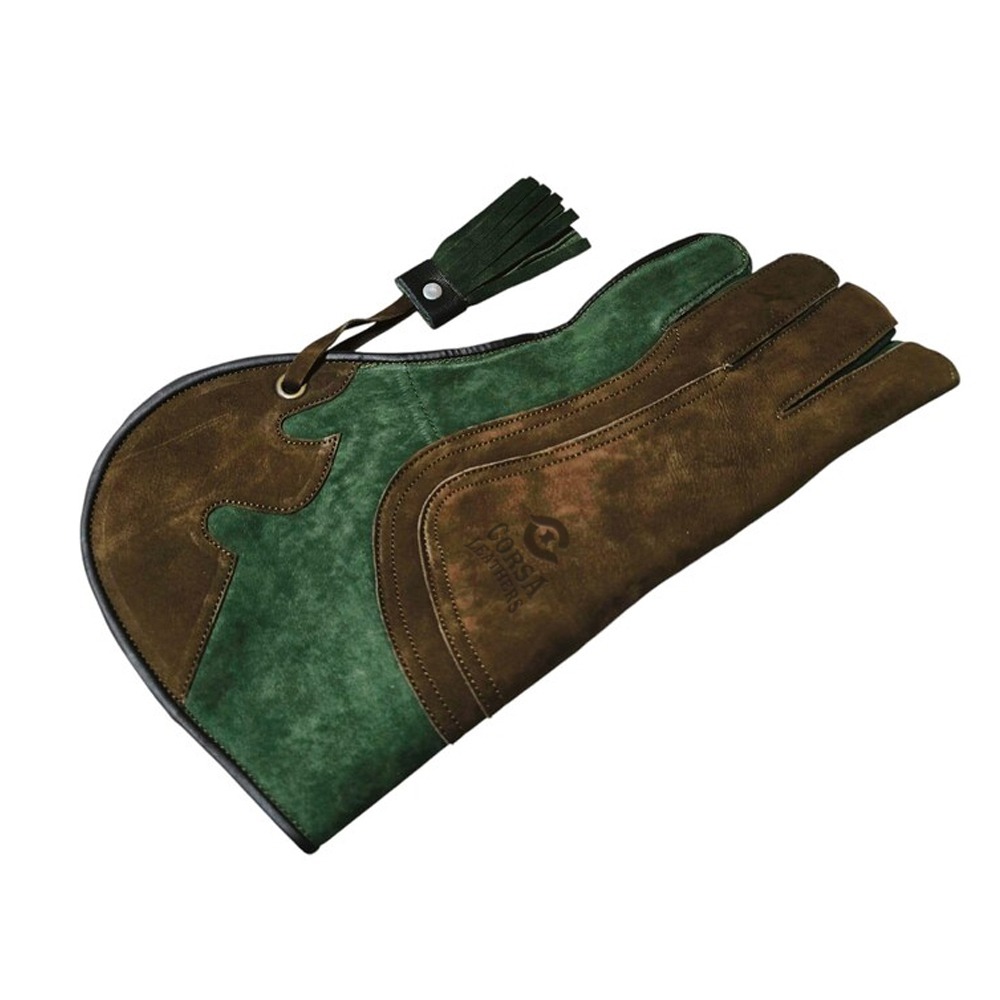 Custom-Made Falconry Gloves – Tailored for Your Needs